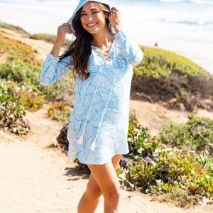 Charlie Holiday Coco Coverup Tunic-Large